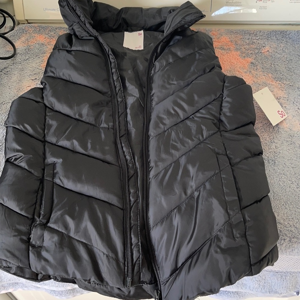 Black puffer vest